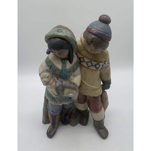 Vtg Lladro Figurine ARCTIC ALLIES Inuit BOY AND GIRL #2227 Retired 2004 - Picture 2 of 7
